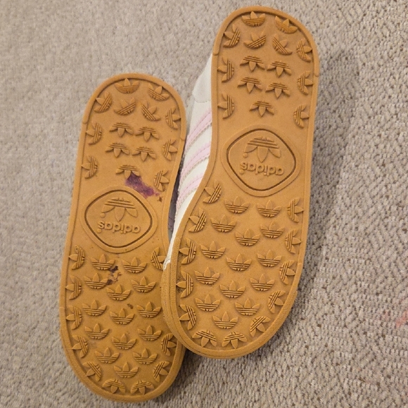 adidas Kids Samoa Sneakers in Pink and Cream - Picture 6 of 6